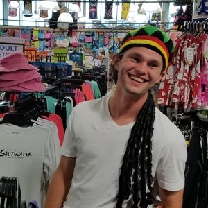 Meet your Posher, Seth